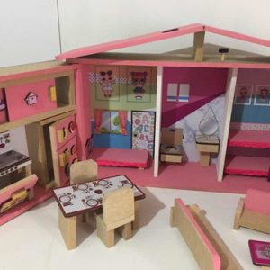 Casinha de boneca em mdf